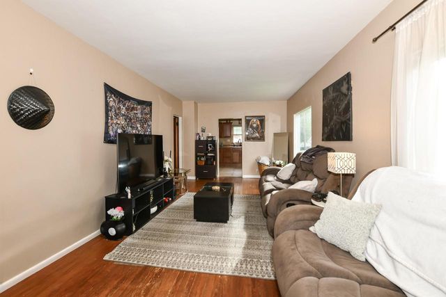 4709 19th AVENUE, Kenosha, WI 53140