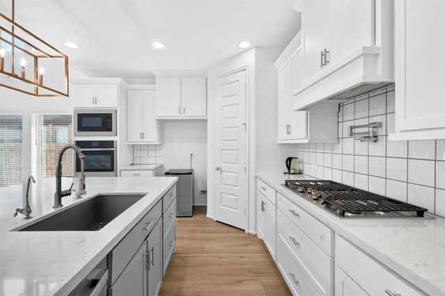 1402 Hudgins Pass, Richmond, TX 77469