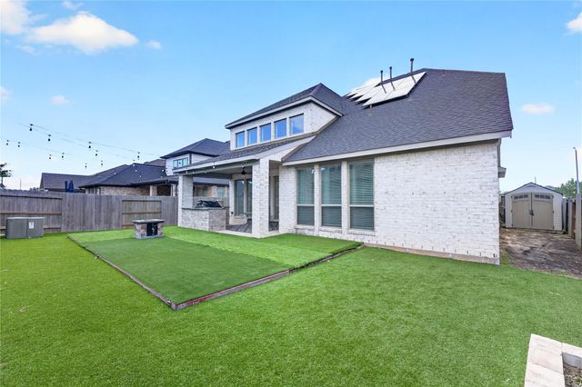 1402 Hudgins Pass, Richmond, TX 77469