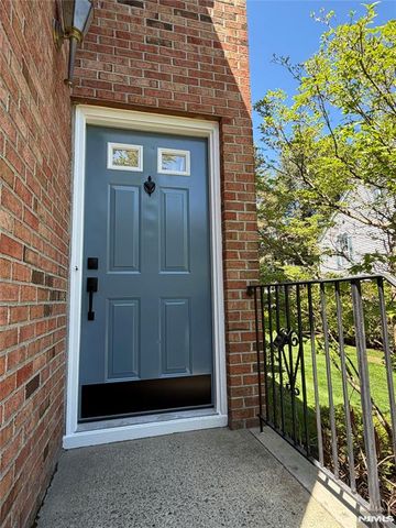 330 Winthrop Drive 330, Nutley, NJ 07110