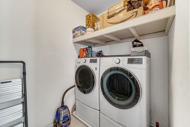 3S528 Cambridge Court, Warrenville, IL 60555