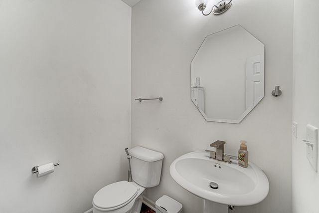 3S528 Cambridge Court, Warrenville, IL 60555