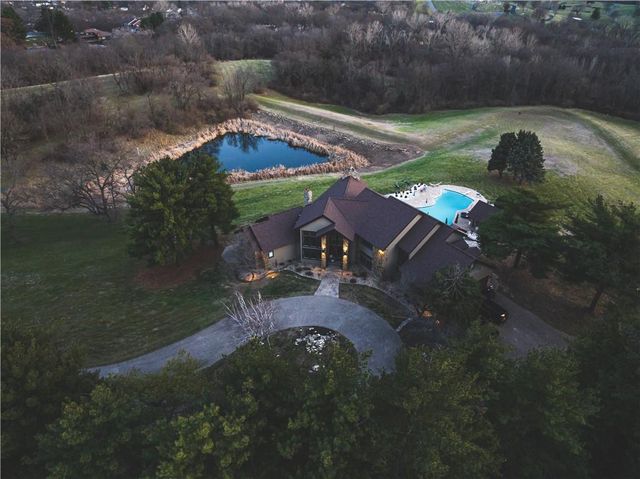 4112 Miller Road, St Joseph, MO 64505