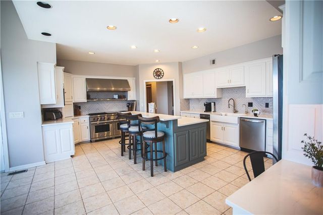 4112 Miller Road, St Joseph, MO 64505