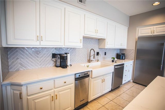 4112 Miller Road, St Joseph, MO 64505