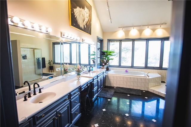 4112 Miller Road, St Joseph, MO 64505