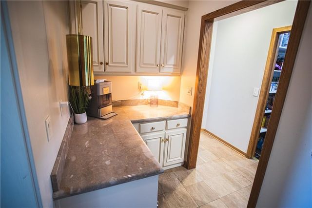 4112 Miller Road, St Joseph, MO 64505