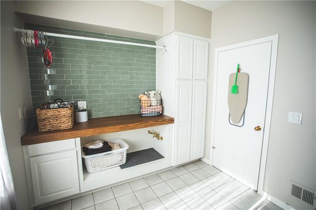 4112 Miller Road, St Joseph, MO 64505