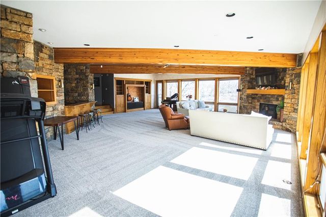 4112 Miller Road, St Joseph, MO 64505