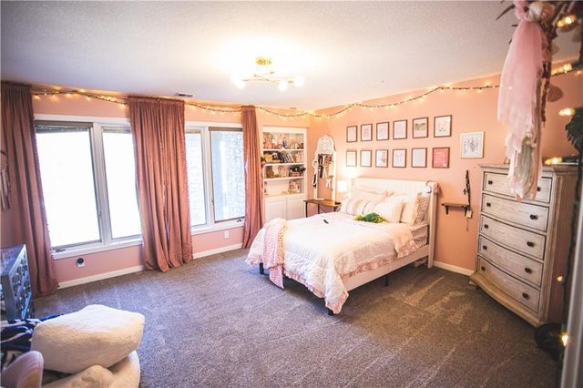 4112 Miller Road, St Joseph, MO 64505