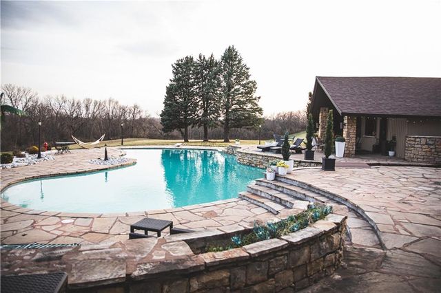 4112 Miller Road, St Joseph, MO 64505