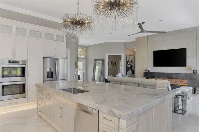 608 BITTNER BOULEVARD, Nokomis, FL 34275