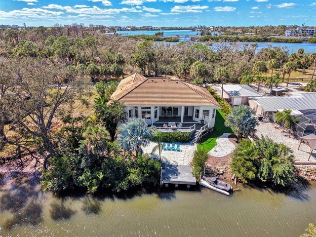 608 BITTNER BOULEVARD, Nokomis, FL 34275