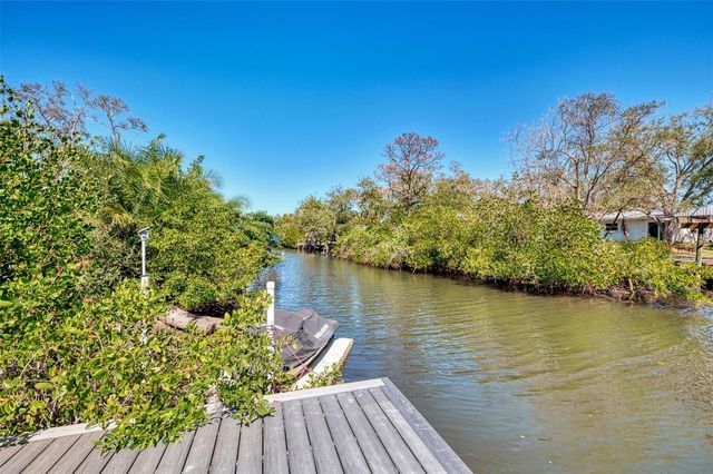 608 BITTNER BOULEVARD, Nokomis, FL 34275