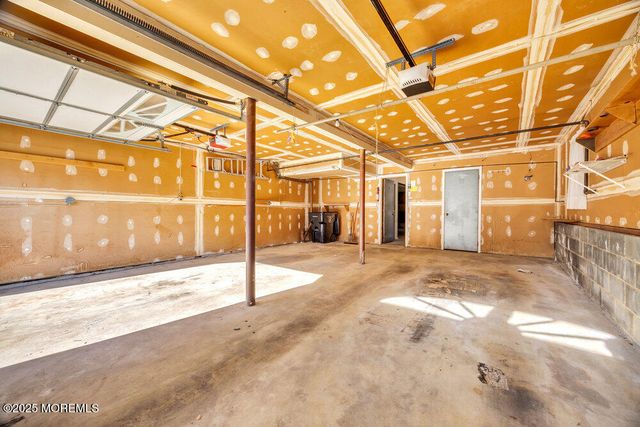 185 Ballantine Road, Middletown, NJ 07748