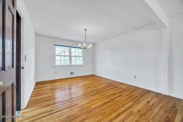 185 Ballantine Road, Middletown, NJ 07748