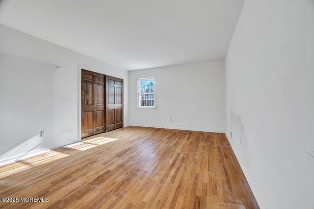 185 Ballantine Road, Middletown, NJ 07748