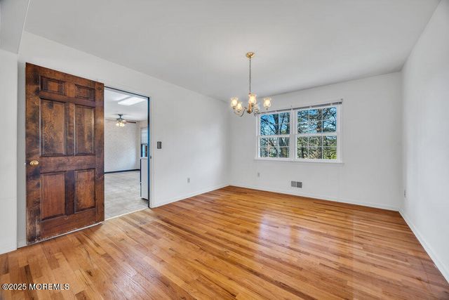 185 Ballantine Road, Middletown, NJ 07748