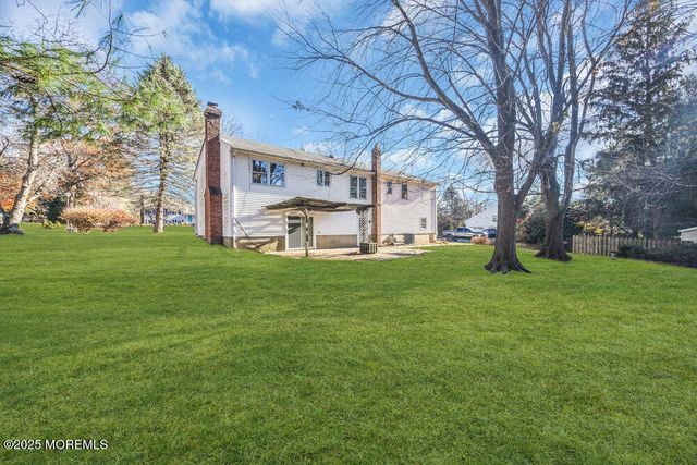 185 Ballantine Road, Middletown, NJ 07748