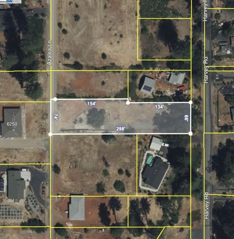 6251 Harvey Rd, Paradise, CA 95969