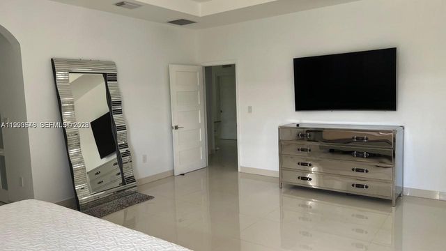 3570 W 92nd Pl ., Hialeah, FL 33018