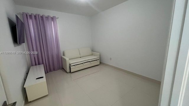 3570 W 92nd Pl ., Hialeah, FL 33018