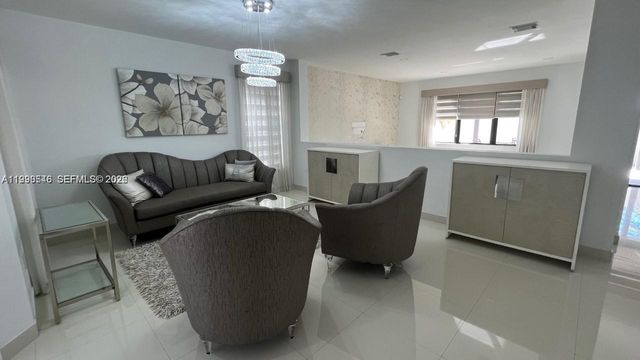 3570 W 92nd Pl ., Hialeah, FL 33018