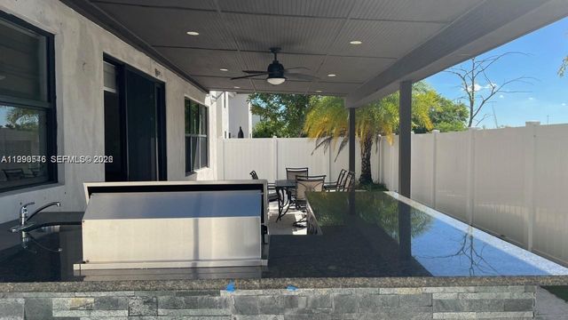 3570 W 92nd Pl ., Hialeah, FL 33018