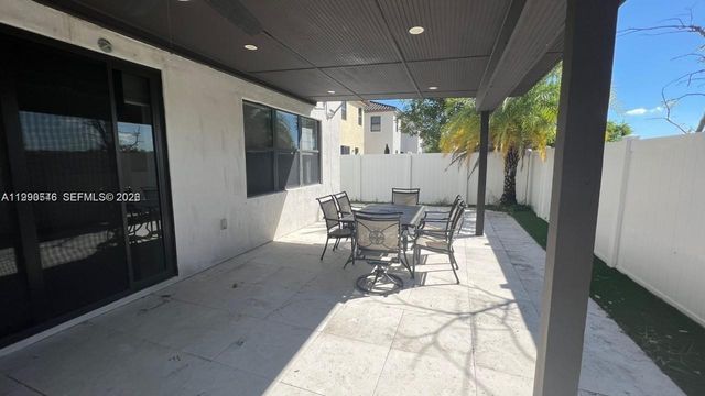 3570 W 92nd Pl ., Hialeah, FL 33018