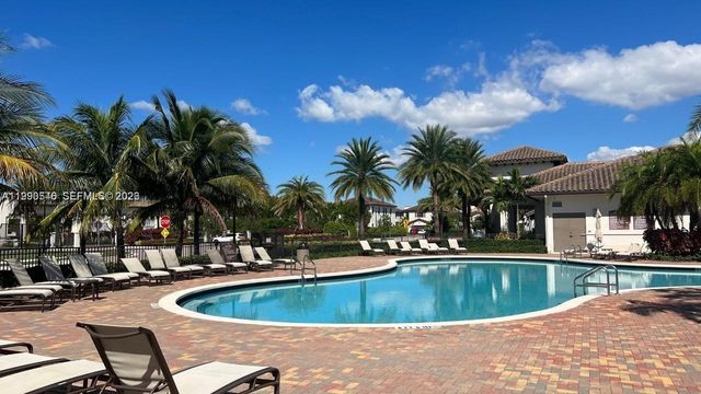 3570 W 92nd Pl ., Hialeah, FL 33018