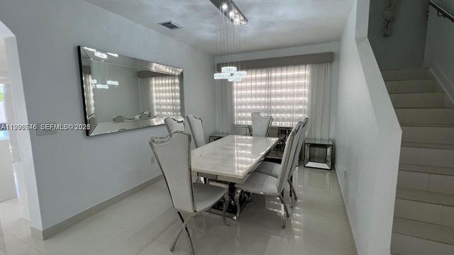 3570 W 92nd Pl ., Hialeah, FL 33018