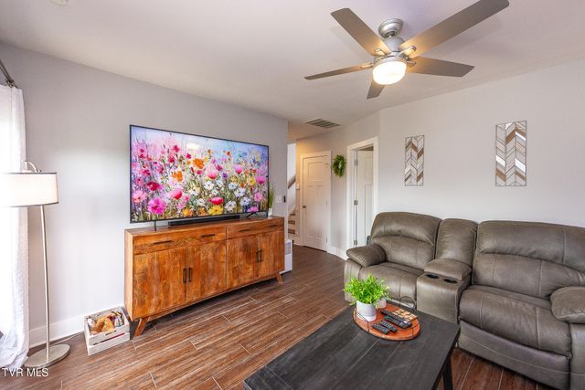 957 Mitchell Road, Kingsport, TN 37663