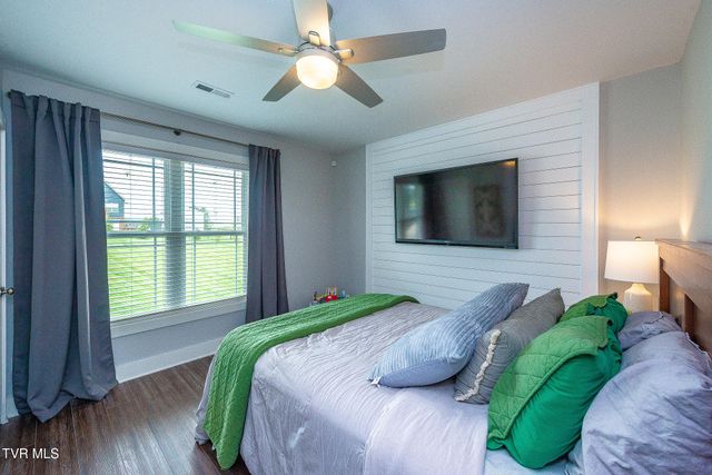 957 Mitchell Road, Kingsport, TN 37663