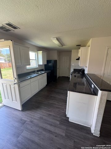11458 Coral, San Antonio, TX 78252