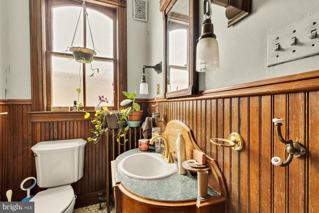 3423 OAKWOOD TER NW, Washington, DC 20010