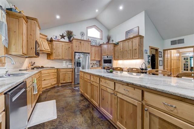 7761 High Meadow Road, Noble, OK 73068