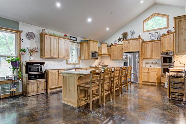7761 High Meadow Road, Noble, OK 73068