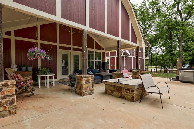 7761 High Meadow Road, Noble, OK 73068