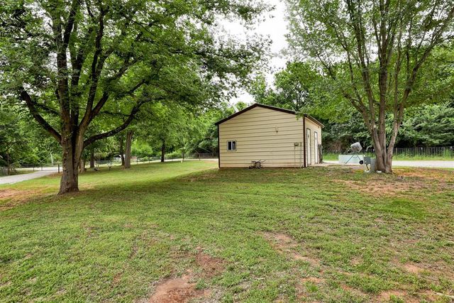 7761 High Meadow Road, Noble, OK 73068