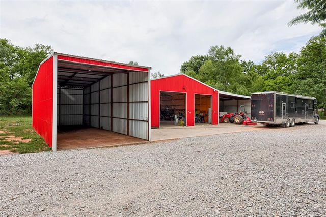 7761 High Meadow Road, Noble, OK 73068