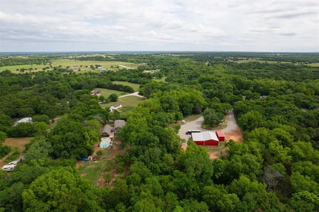 7761 High Meadow Road, Noble, OK 73068