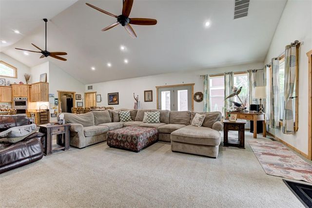 7761 High Meadow Road, Noble, OK 73068