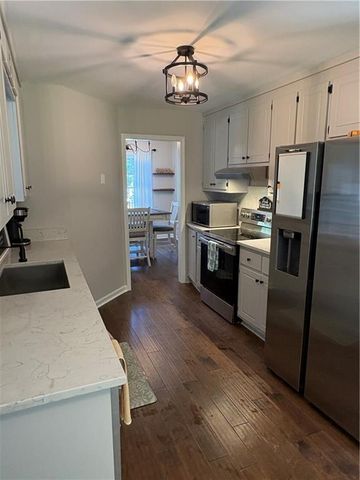 180 Blacks Mill E Trace, Dawsonville, GA 30534