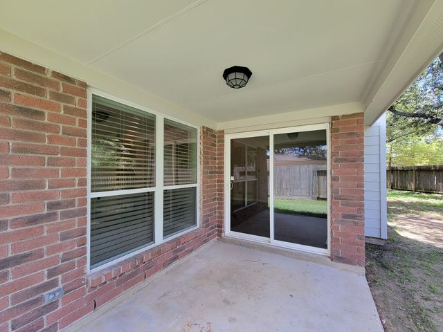 7777 Springville Drive, Houston, TX 77095