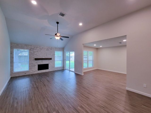 7777 Springville Drive, Houston, TX 77095