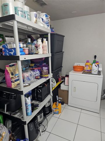 3340 SW 18th Street, Fort Lauderdale, FL 33312