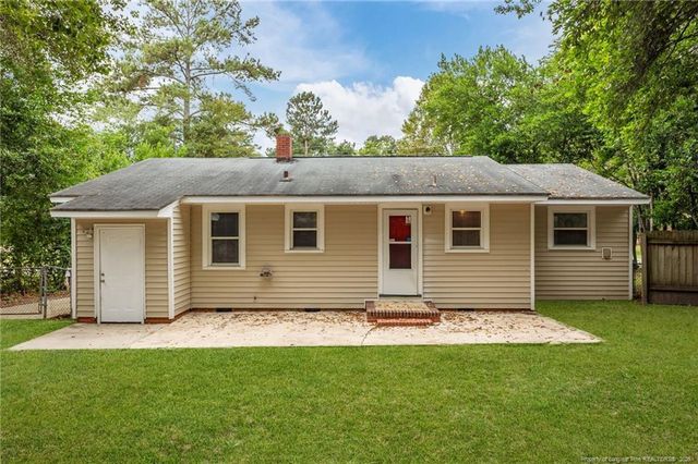 1021 Martindale Drive, Fayetteville, NC 28304