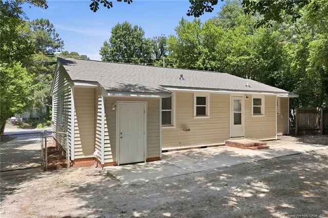 1021 Martindale Drive, Fayetteville, NC 28304