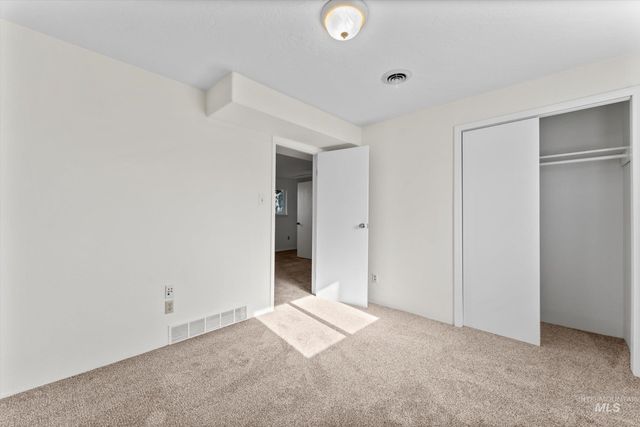 210 NW Wilson Circle, Mountain Home, ID 83647
