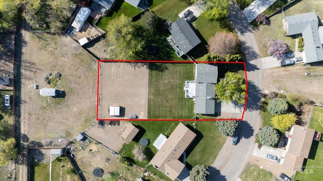 210 NW Wilson Circle, Mountain Home, ID 83647